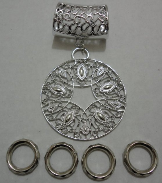 Scarf Charm: Filigree Circle