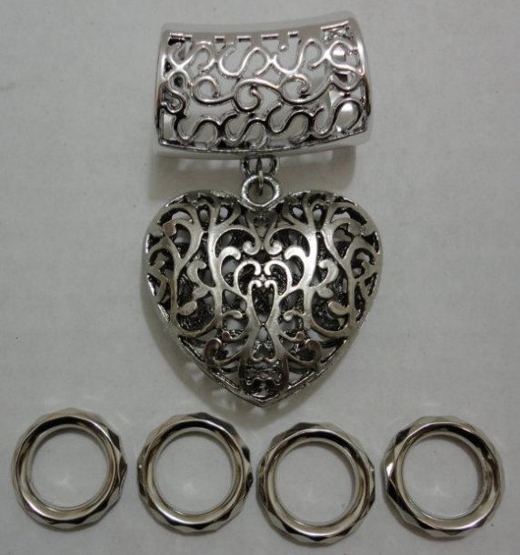 Scarf Charm: 3D Scrollwork Heart