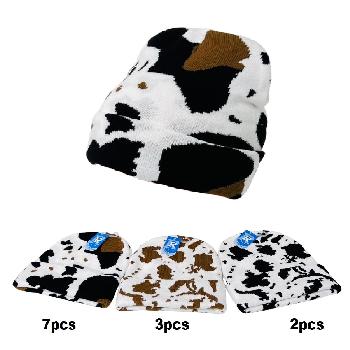 Cow-Print Knitted Cuffed Hat [Adult Size]